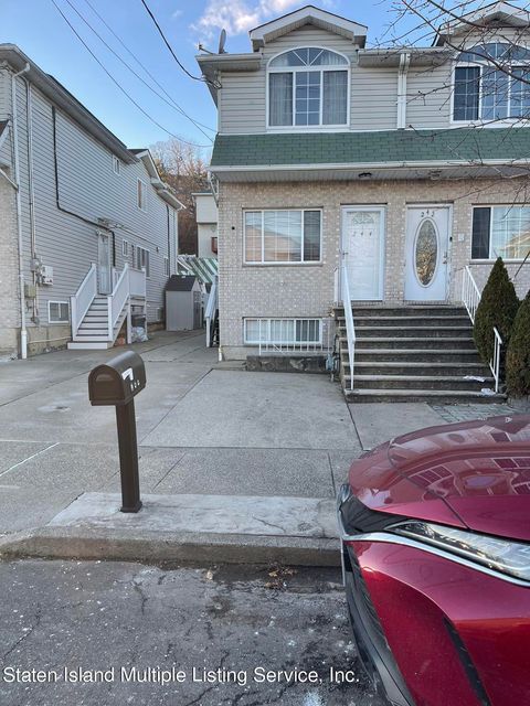 Photo of 244 Rhine Avenue, Staten Island, NY 10304 (MLS # 1164373)