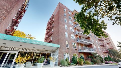 Photo of 55 Austin Place #2y, Staten Island, NY 10304 (MLS # 2600144)