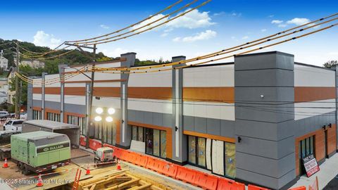 Photo of 752 Targee Street, Staten Island, NY 10304 (MLS # 2506706)