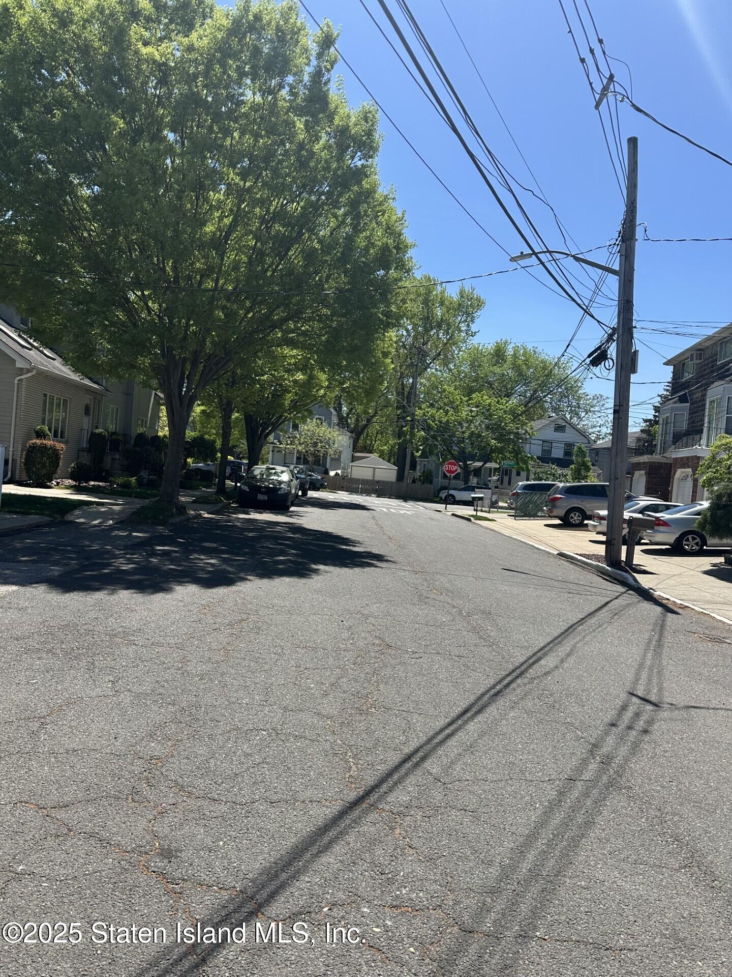 21 Dryden Court, Staten Island, New York image 4