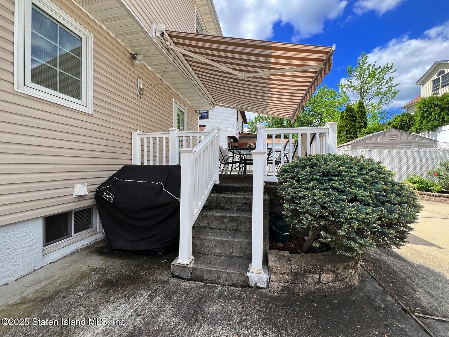 4581 Hylan Boulevard, Staten Island, New York image 30