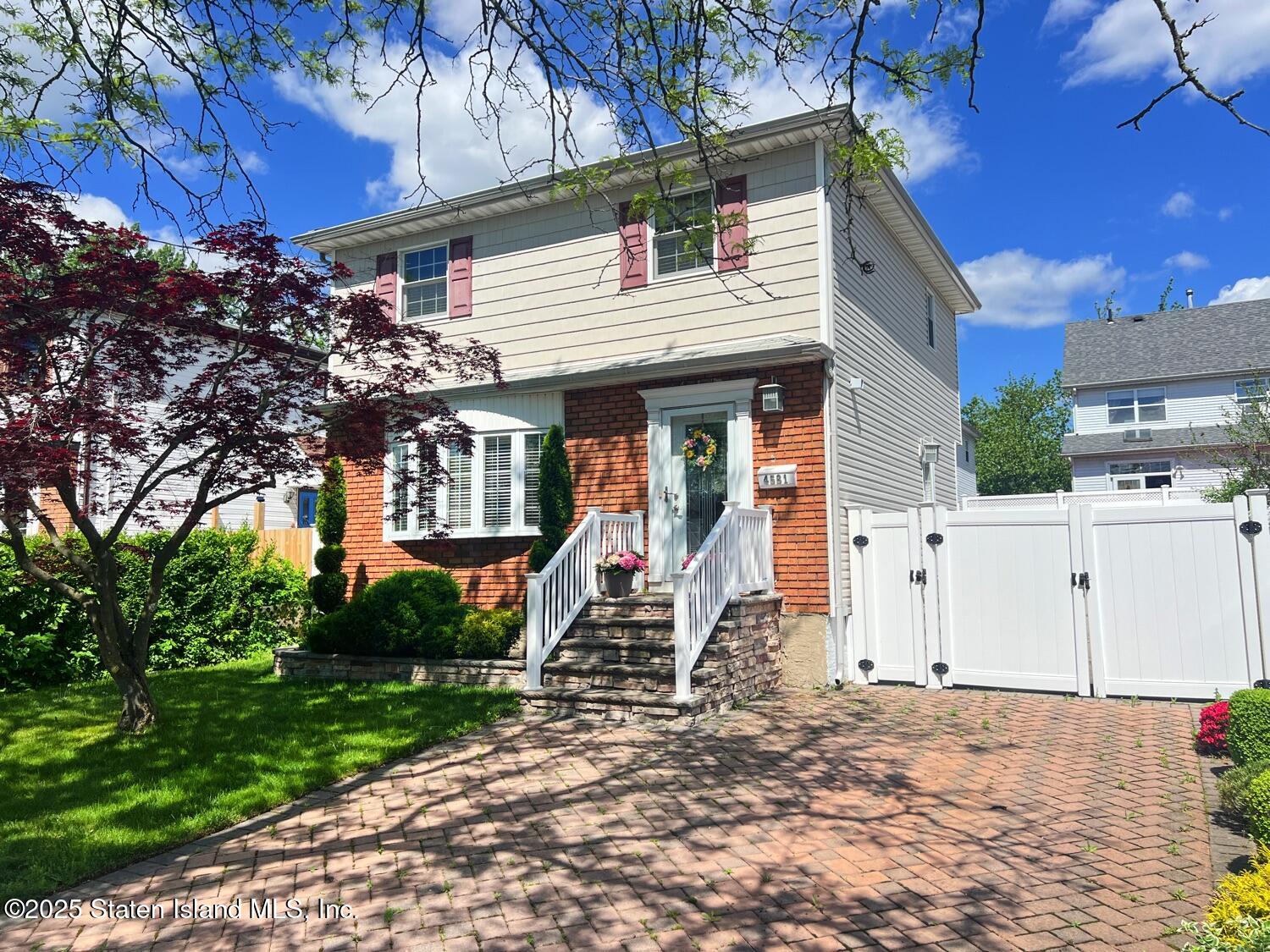 4581 Hylan Boulevard, Staten Island, New York image 1