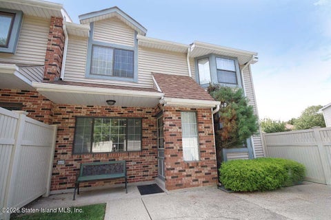 Condo For Sale - 178 Ashworth Avenue<br/> Staten Island, NY 10314