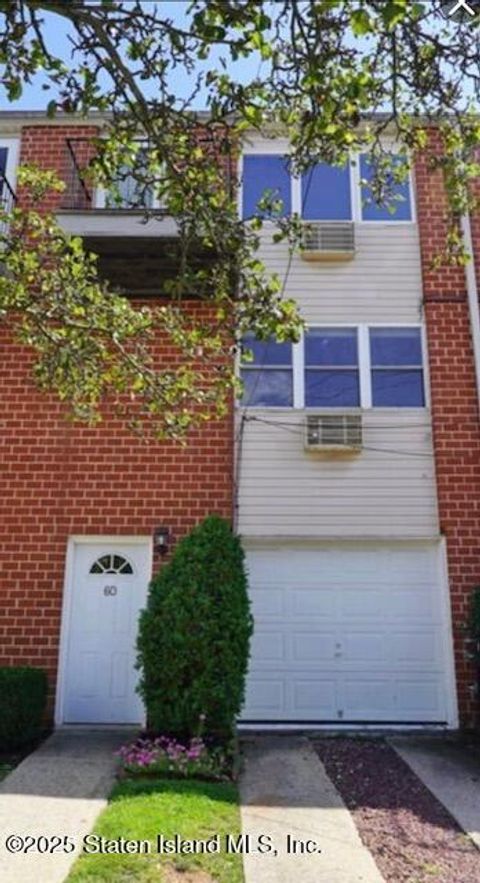 Photo of 60 Francine Court #B, Staten Island, NY 10306 (MLS # 2507201)