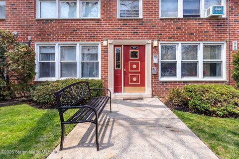 Photo of 485 Armstrong Avenue #E 2, Staten Island, NY 10308 (MLS # 2600926)
