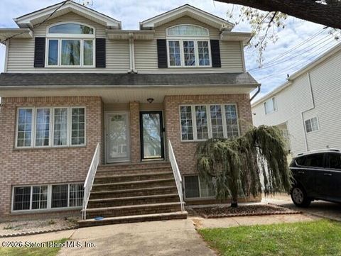 Photo of 162 Bathgate Street, Staten Island, NY 10312 (MLS # 2602273)