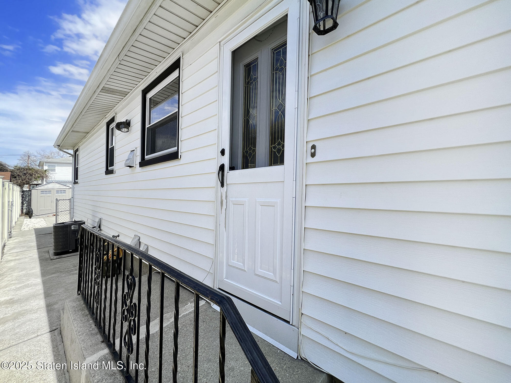 293 Chesterton Avenue, Staten Island, New York image 18
