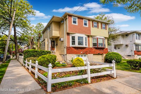 Photo of 68 Carmel Avenue, Staten Island, NY 10314 (MLS # 2602147)