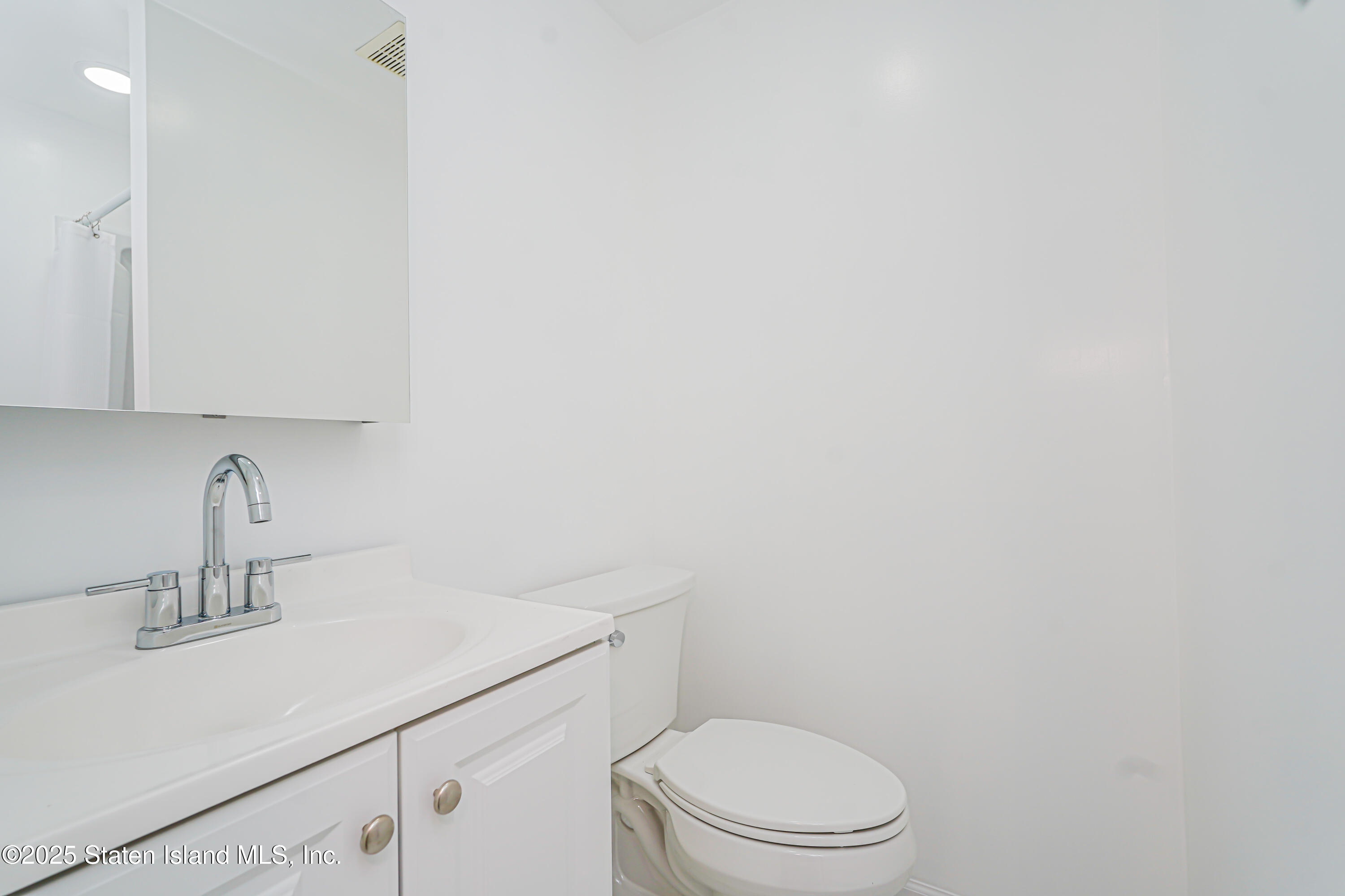276 Lander Avenue, Staten Island, New York image 28