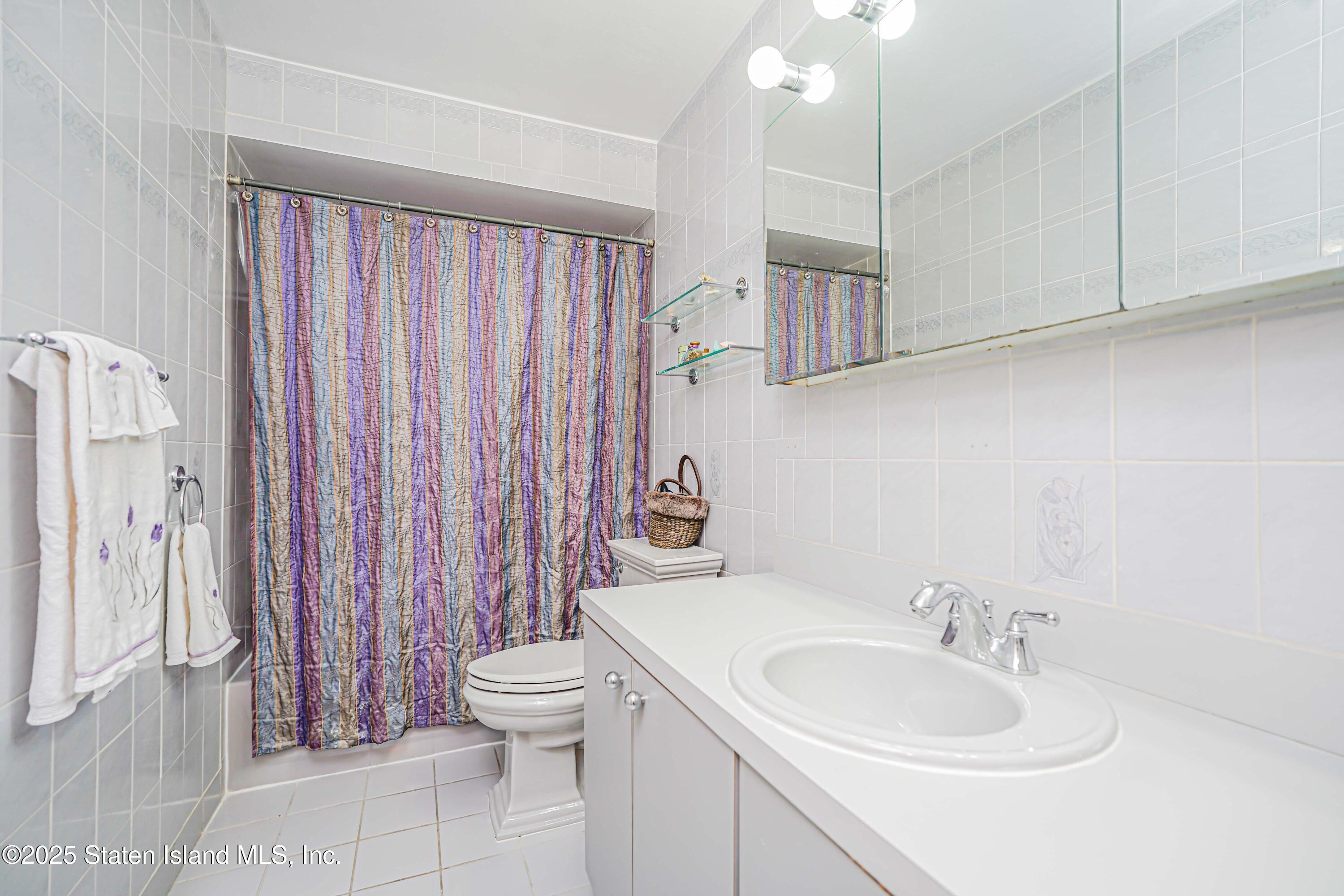 276 Lander Avenue, Staten Island, New York image 24