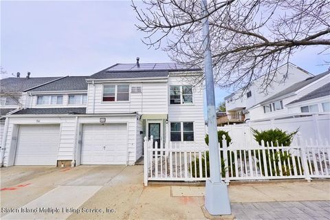 82 Forest Green, Staten Island, NY 10312 - MLS#: 2401702