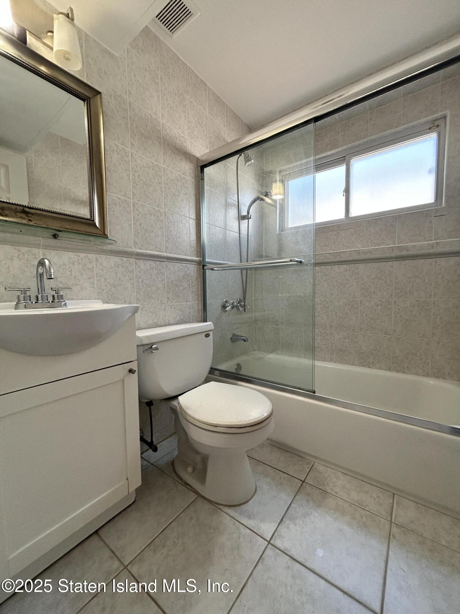 25 Pearsall Street, Staten Island, New York image 20