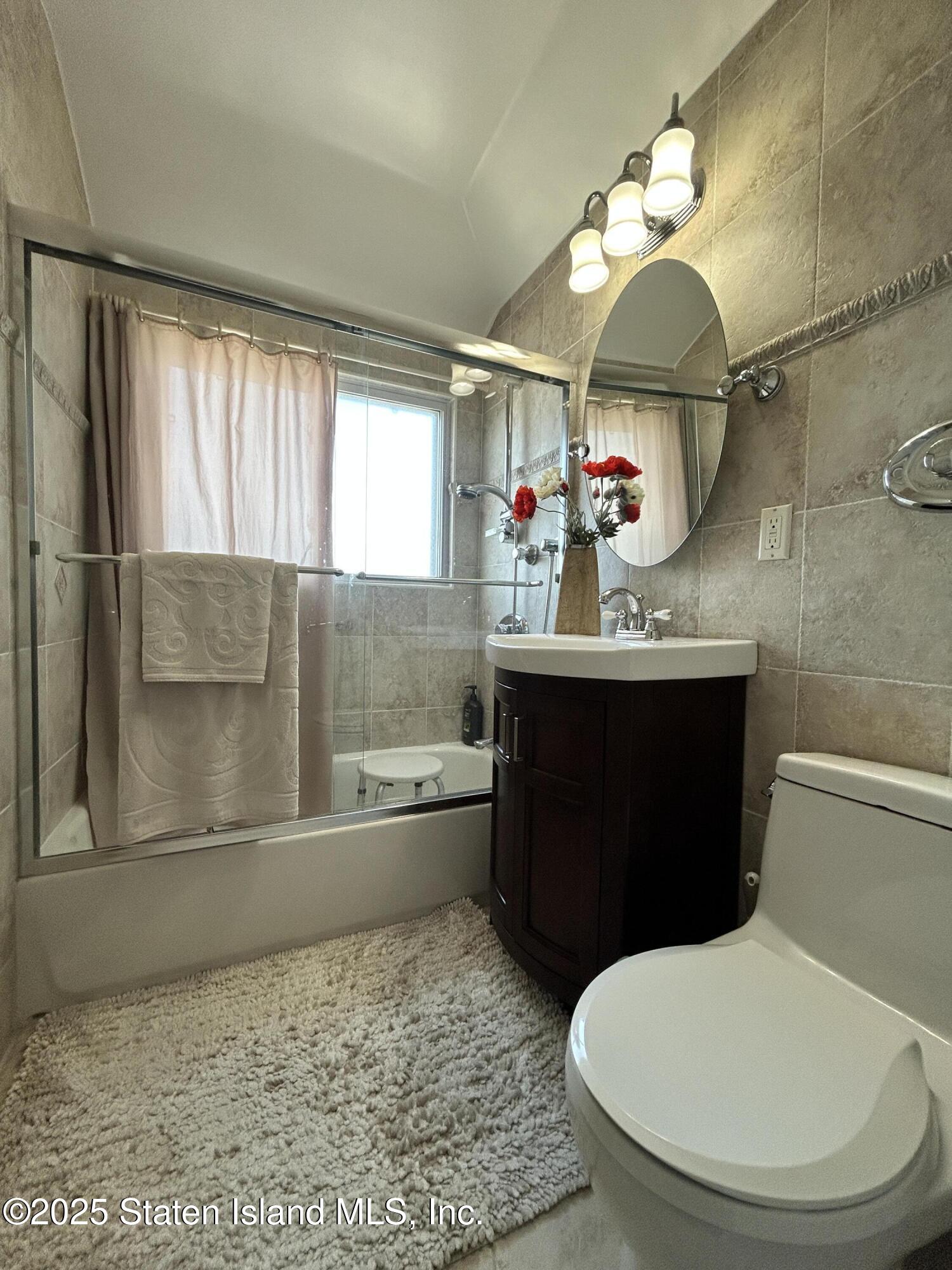 25 Pearsall Street, Staten Island, New York image 14