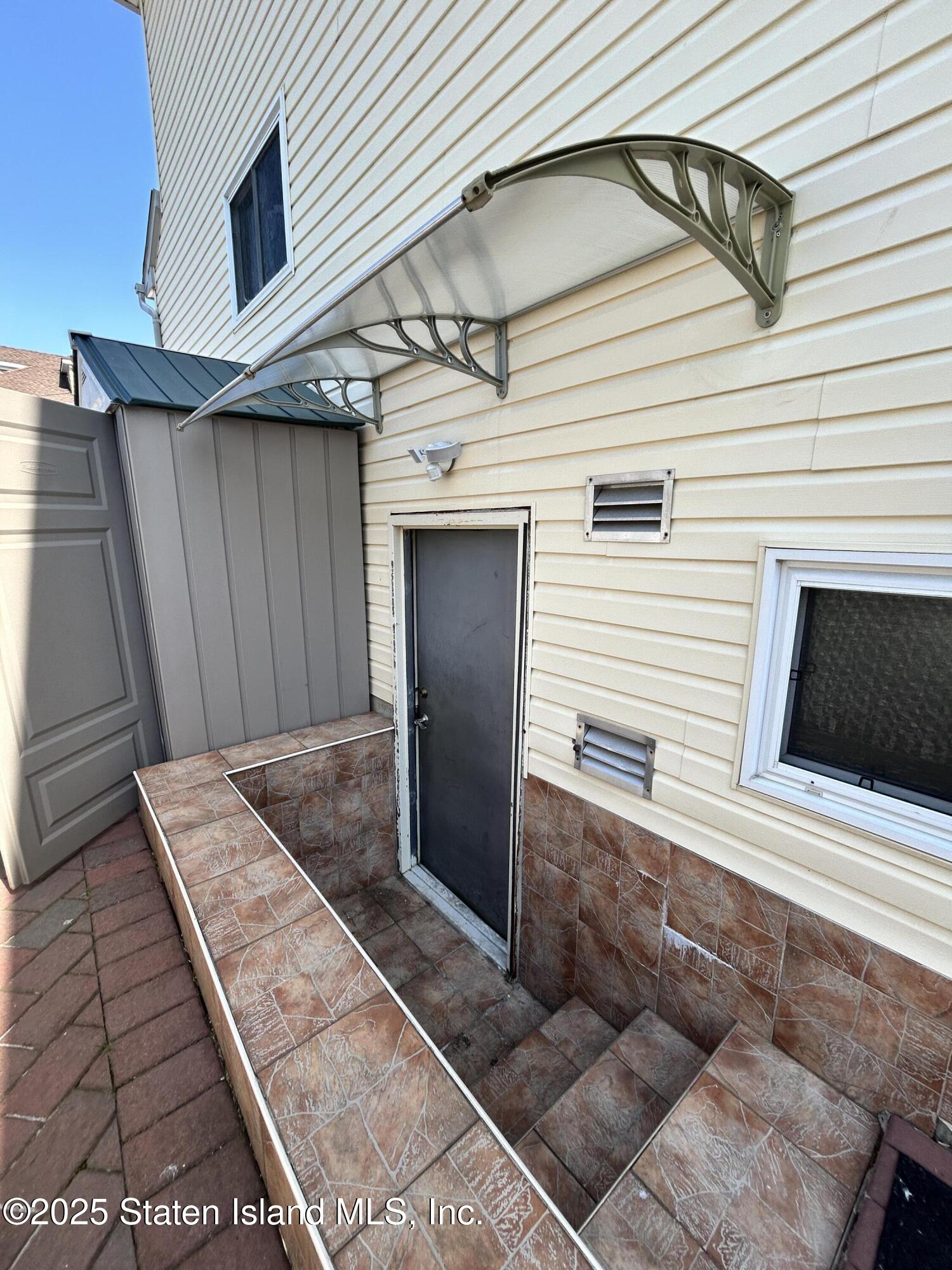 25 Pearsall Street, Staten Island, New York image 18