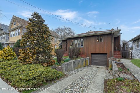 Photo of 395 Little Clove Road, Staten Island, NY 10301 (MLS # 2401222)