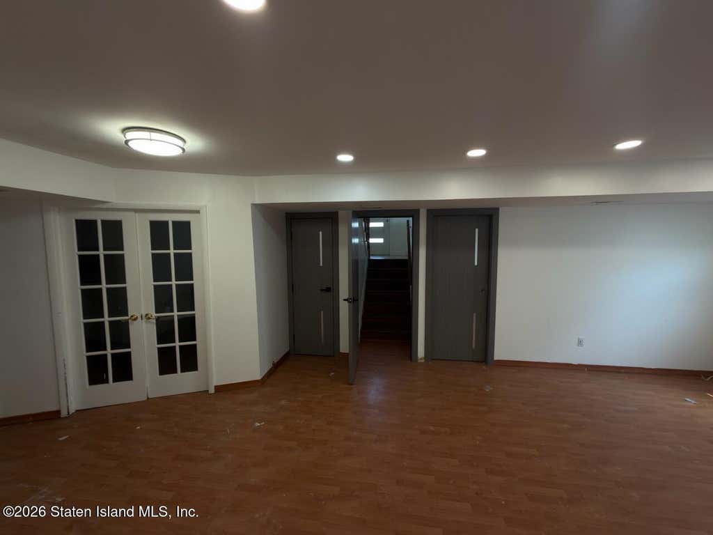 Photo of 120 Tillman Street, Staten Island, NY 10314 (MLS # 2603845)