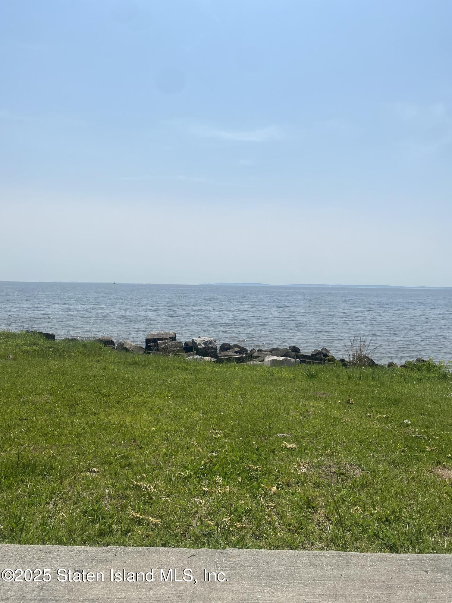 533 Tennyson Drive, Staten Island, New York image 6