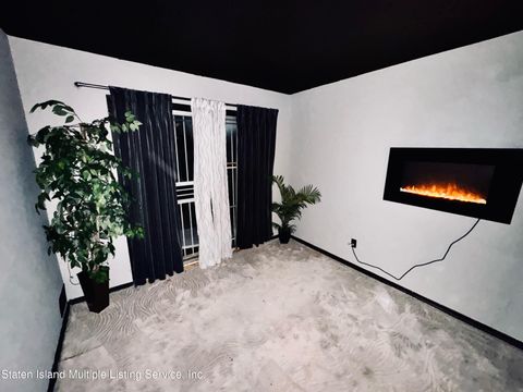 Photo of 2901 Amboy Road, Staten Island, NY 10306 (MLS # 2401411)