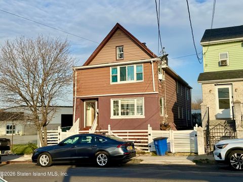 Photo of 11 John Street, Staten Island, NY 10302 (MLS # 2601568)