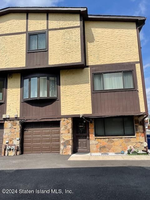 Photo of 113 Morani Street, Staten Island, NY 10314 (MLS # 2404339)