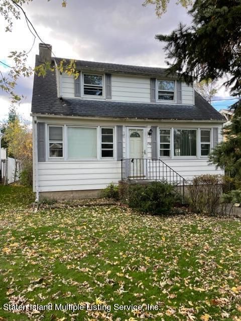 Photo of 236 Gansevoort Boulevard, Staten Island, NY 10314 (MLS # 1158786)