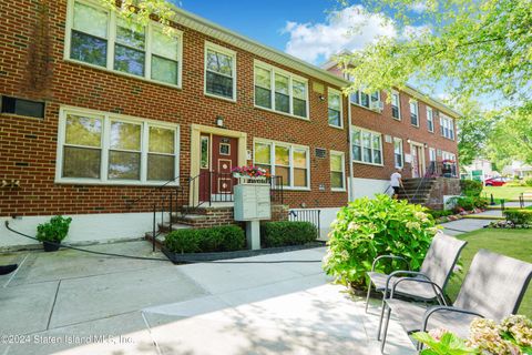 Photo of 475 Armstrong Avenue #F-2, Staten Island, NY 10308 (MLS # 2404422)