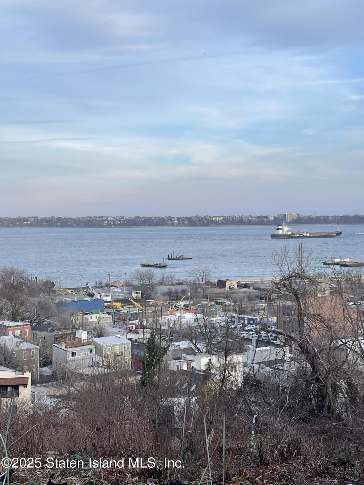 27 Tompkins Circle, Staten Island, New York image 18