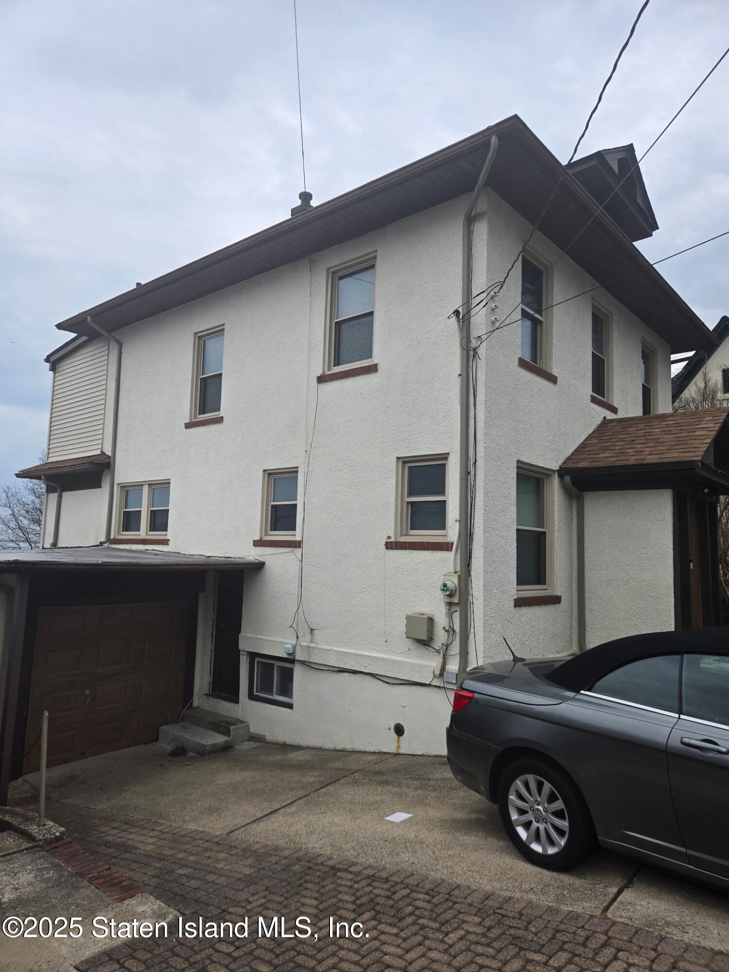 27 Tompkins Circle, Staten Island, New York image 5