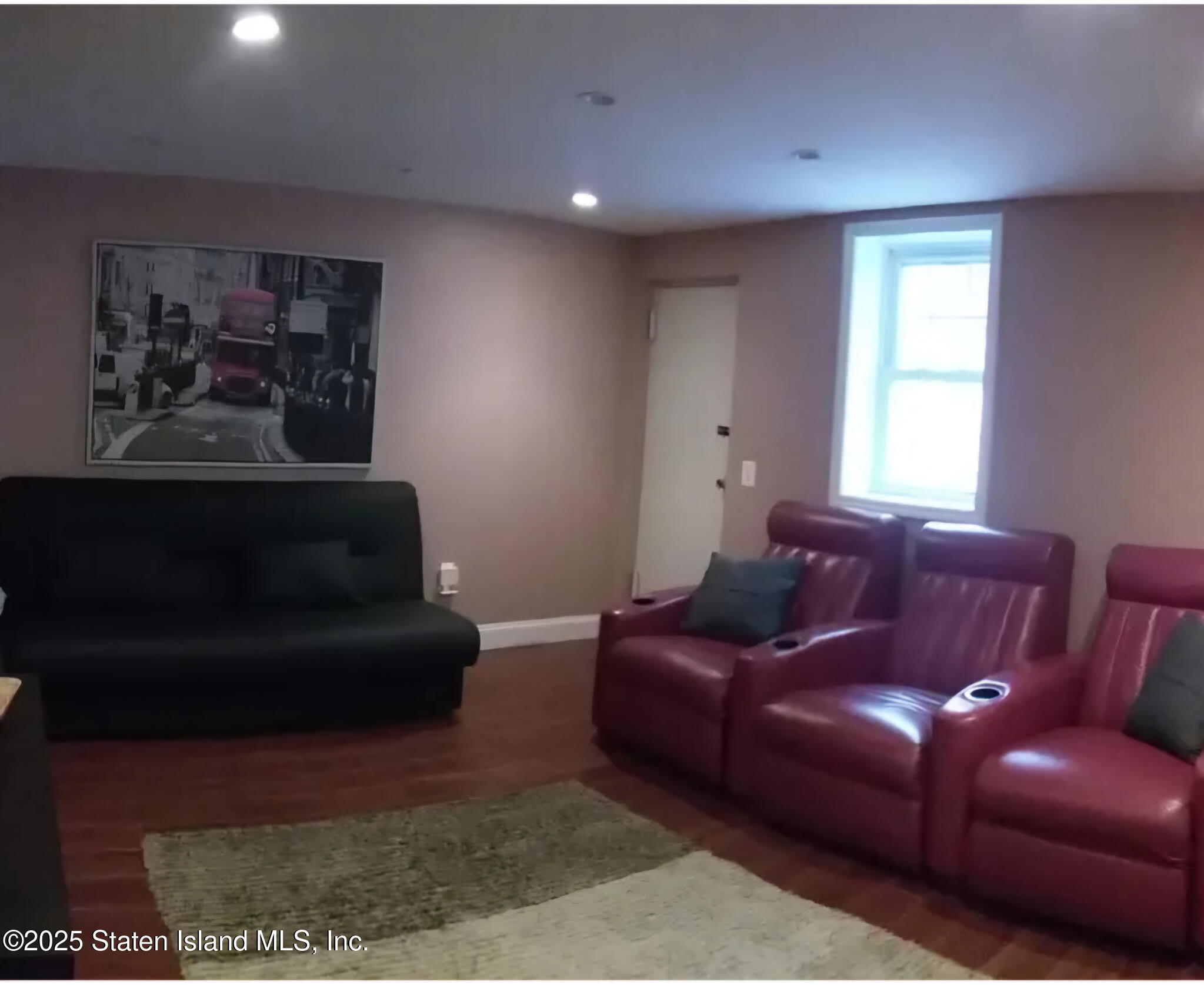 27 Tompkins Circle, Staten Island, New York image 7