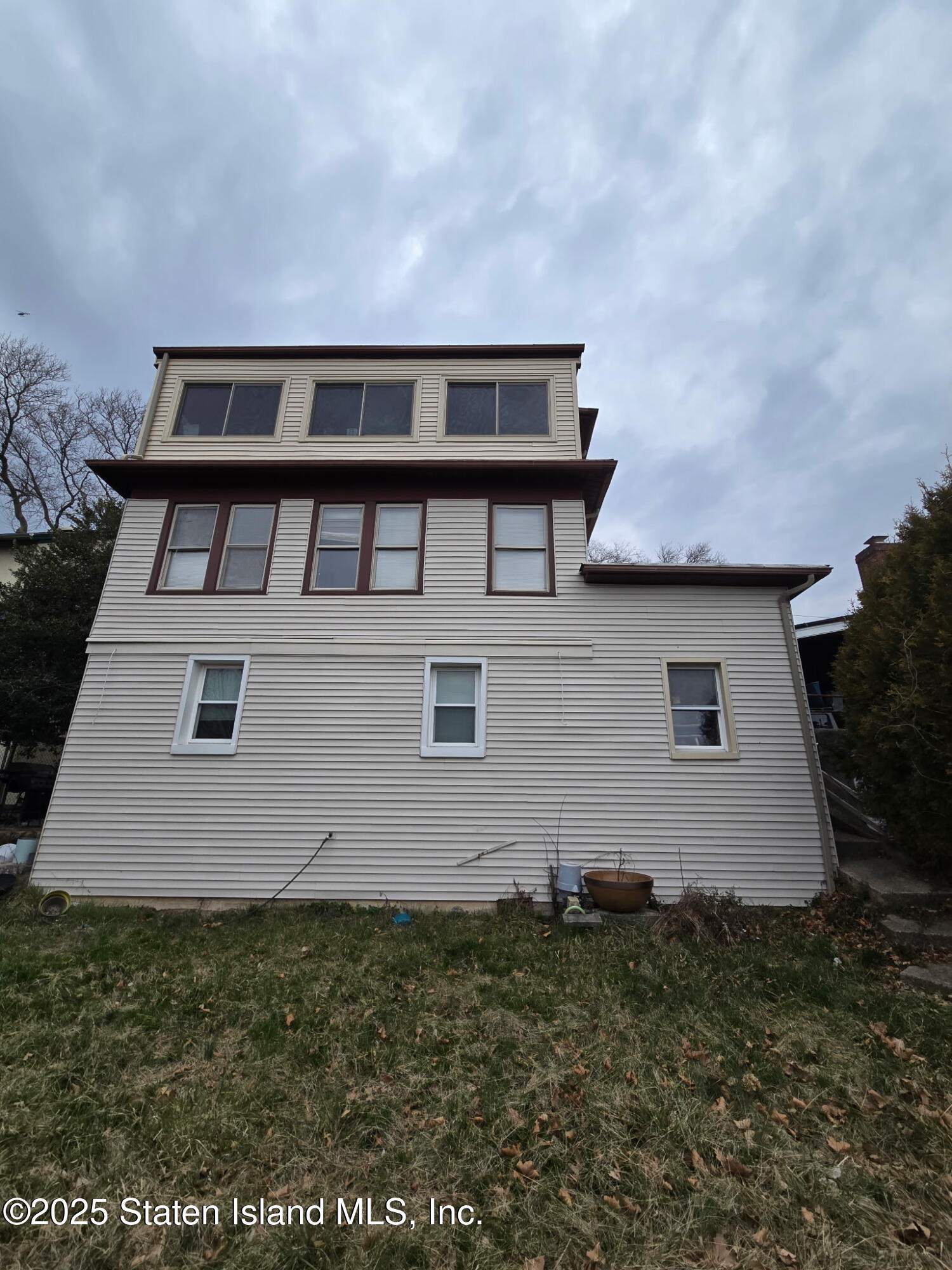 27 Tompkins Circle, Staten Island, New York image 17