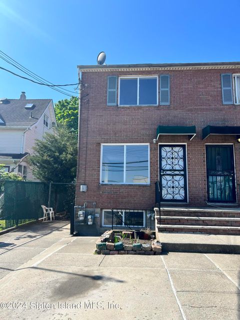 Photo of 2292 Richmond Terrace, Staten Island, NY 10302 (MLS # 2402600)