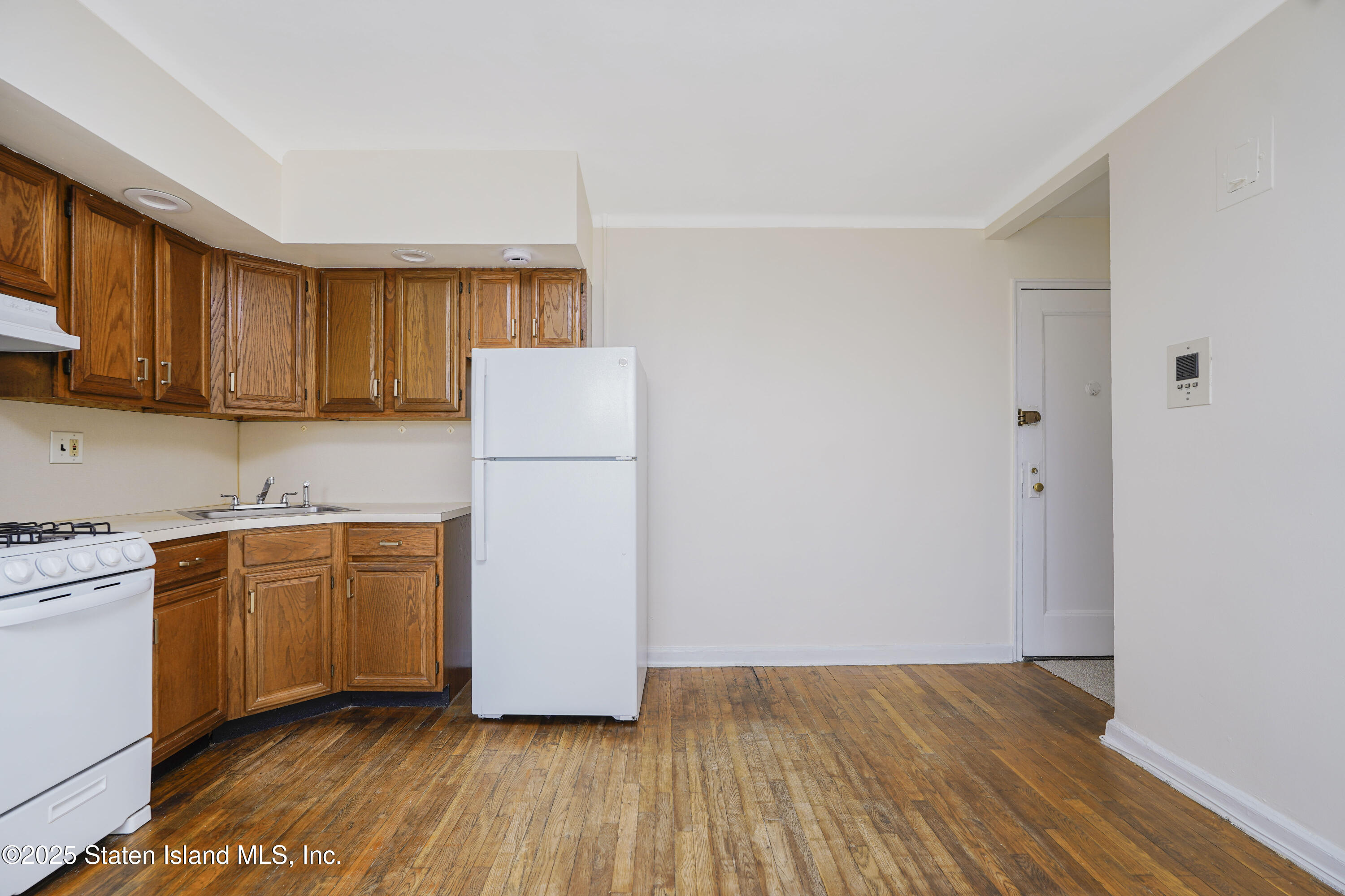 9430 Ridge Boulevard #6F, Brooklyn, New York image 13