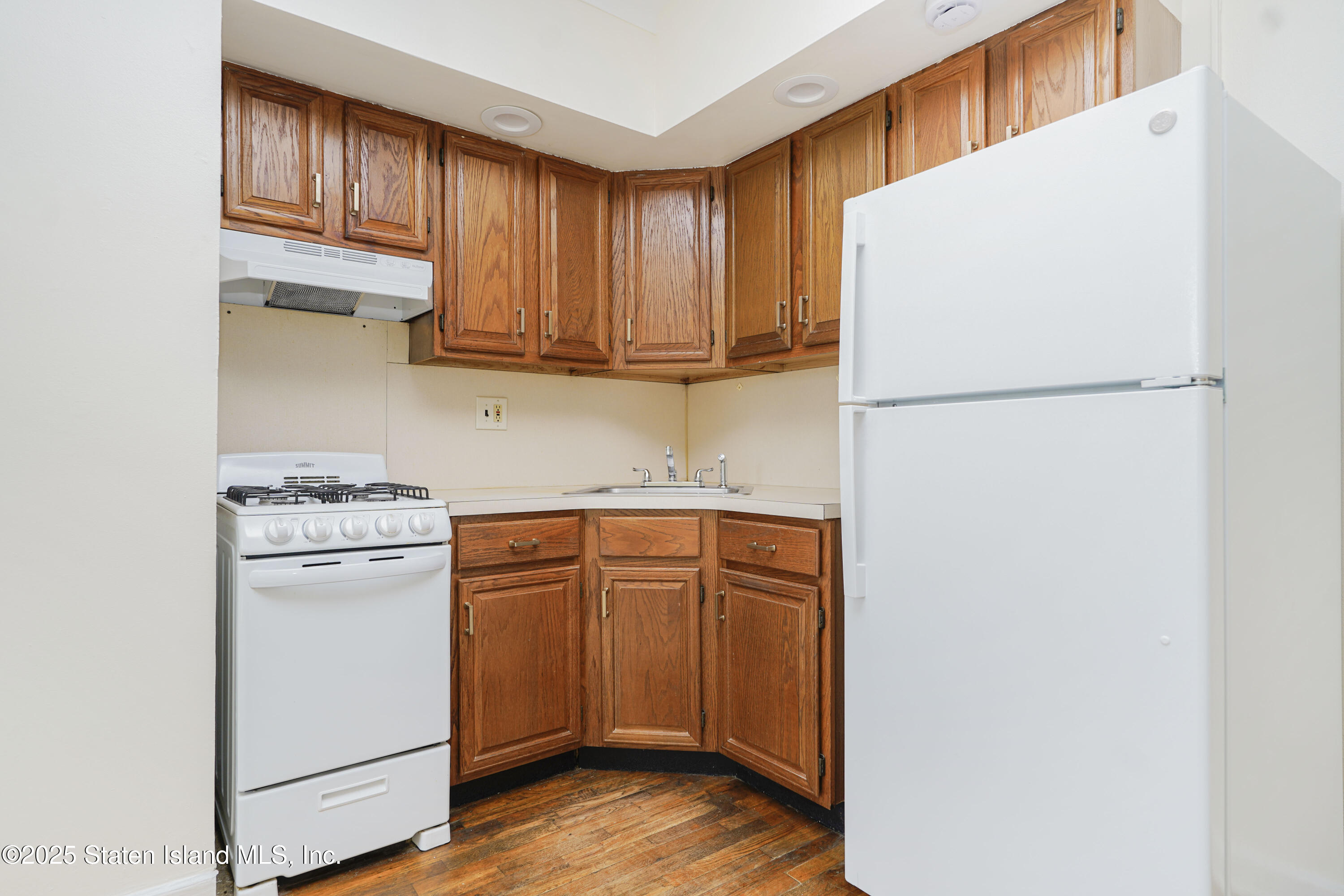 9430 Ridge Boulevard #6F, Brooklyn, New York image 10