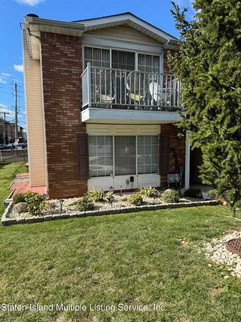 Photo of 76 Saturn Lane, Staten Island, NY 10314 (MLS # 2401542)