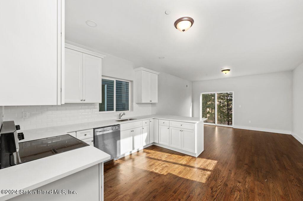 196 Wild Avenue, Staten Island, New York image 6