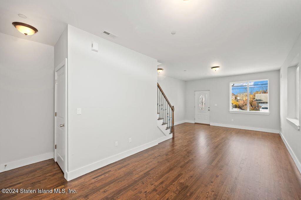 196 Wild Avenue, Staten Island, New York image 4