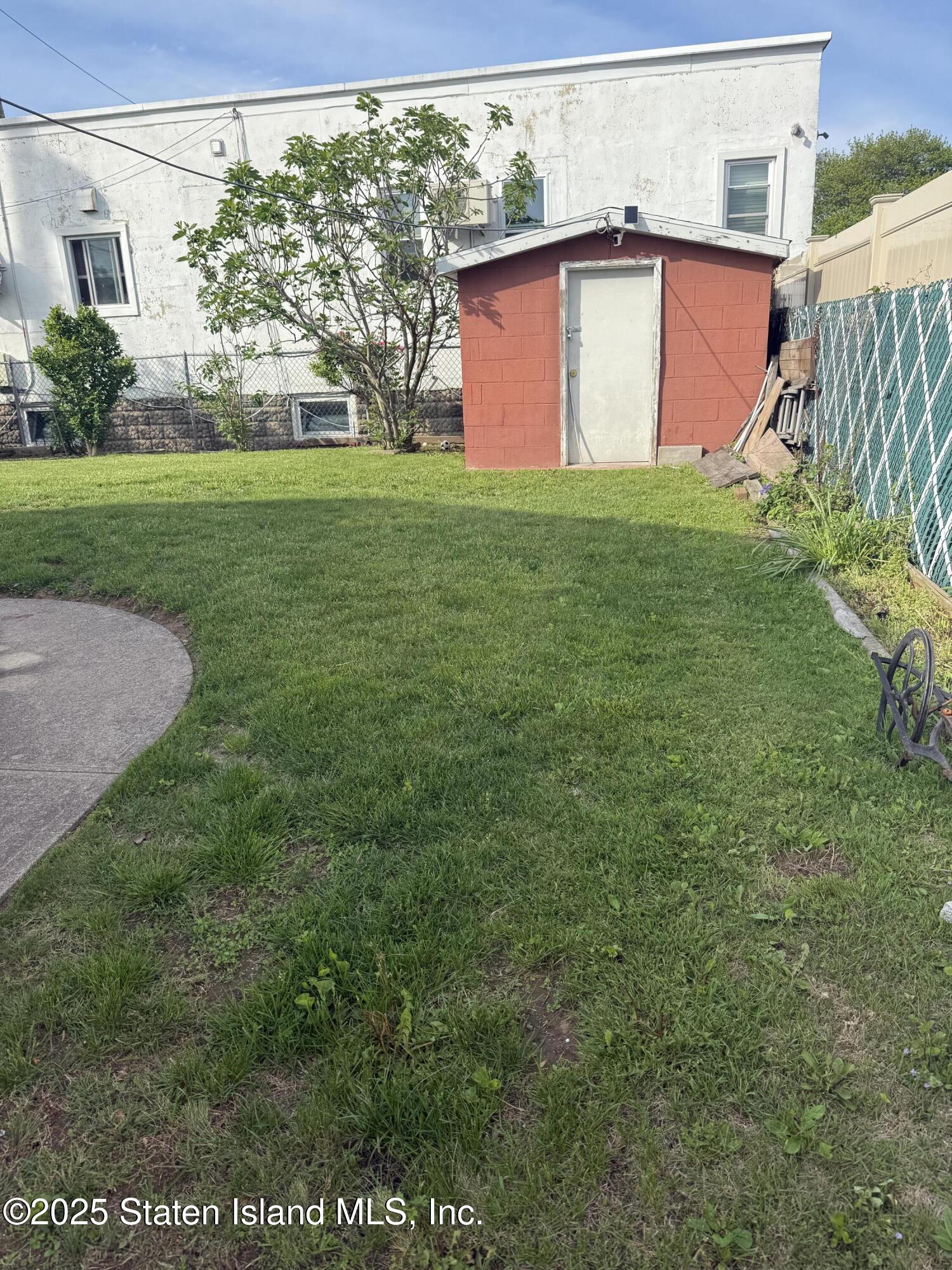 44 Finley Avenue, Staten Island, New York image 6