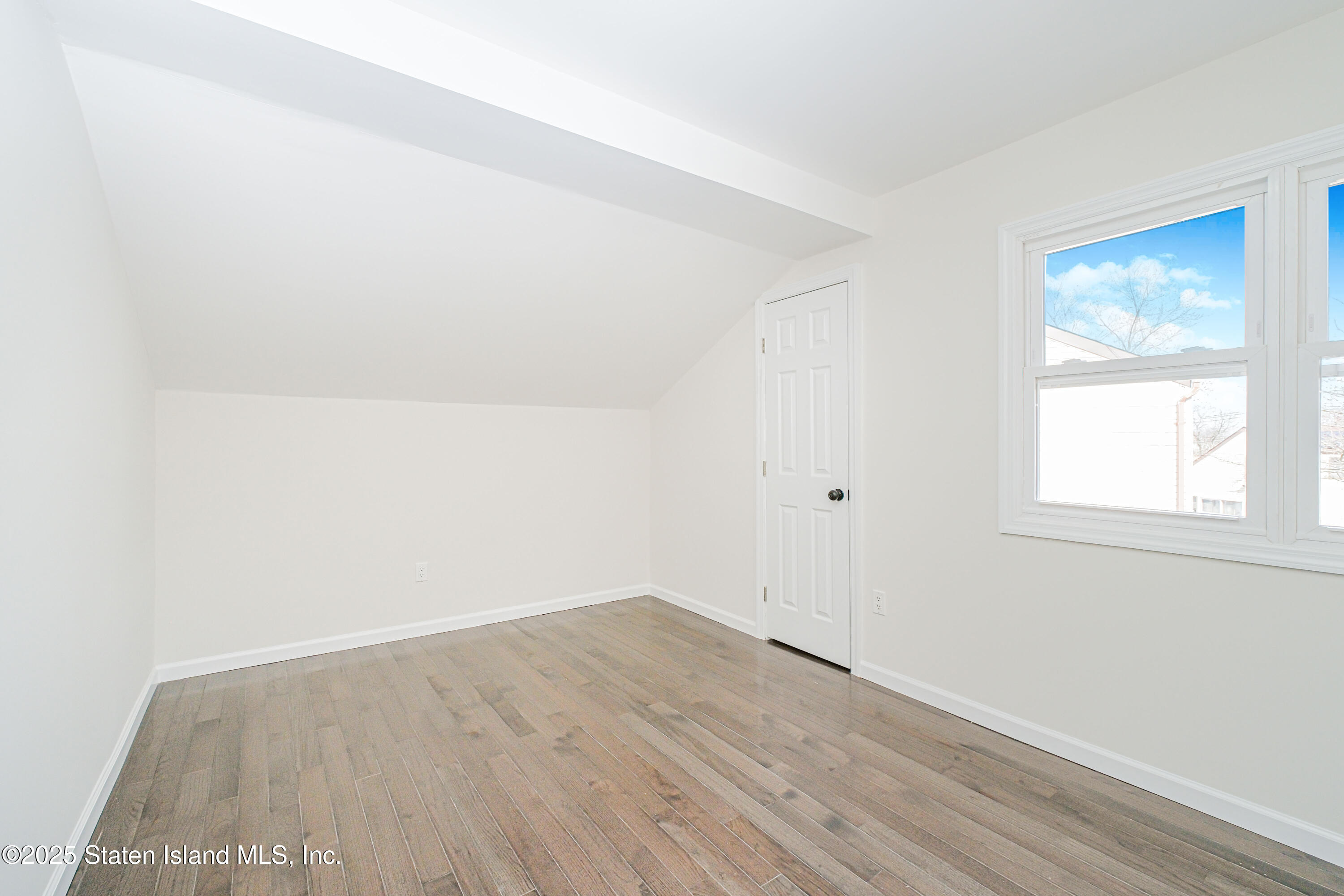 135 Mc Arthur Avenue, Staten Island, New York image 29