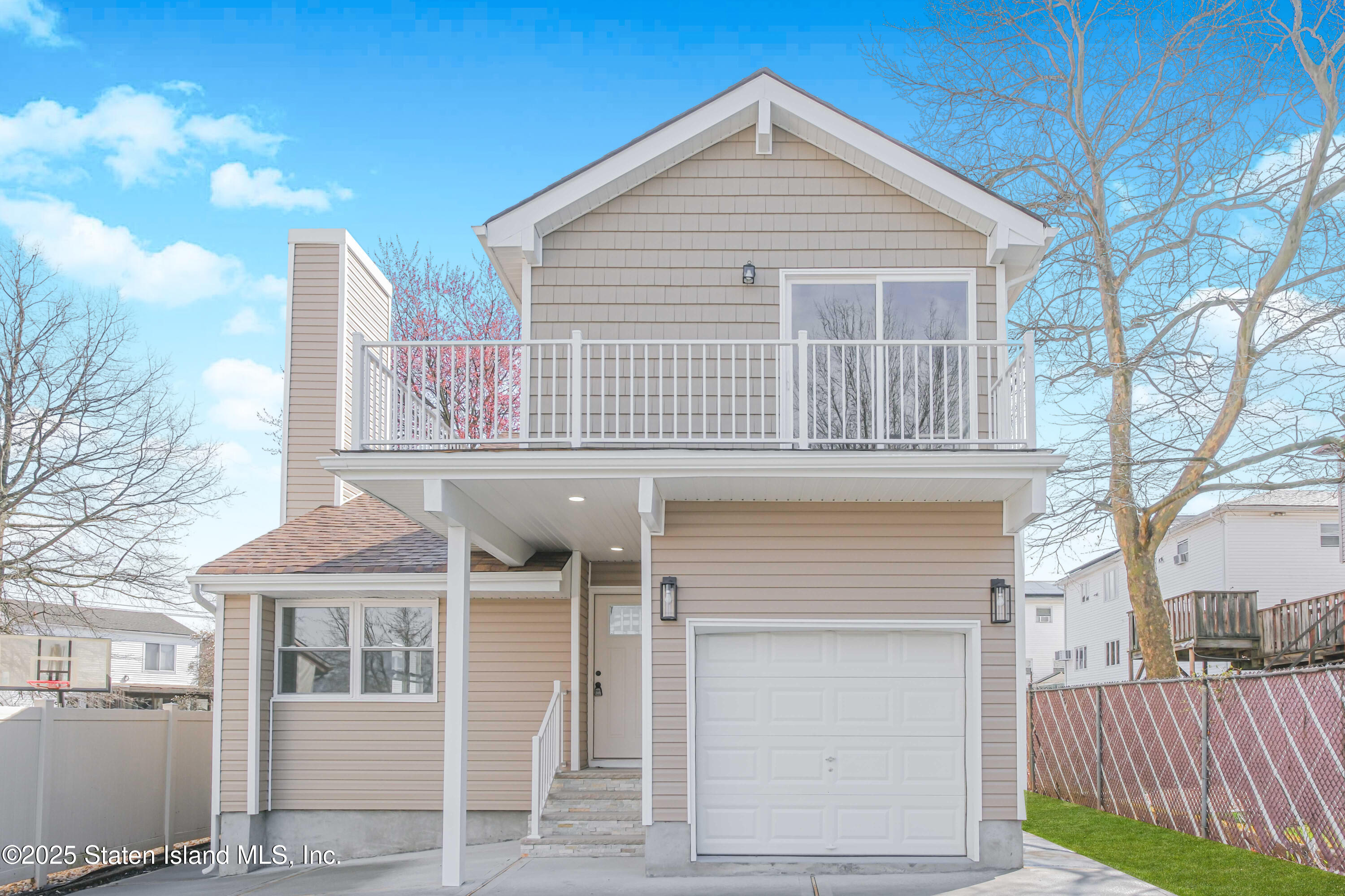 135 Mc Arthur Avenue, Staten Island, New York image 7