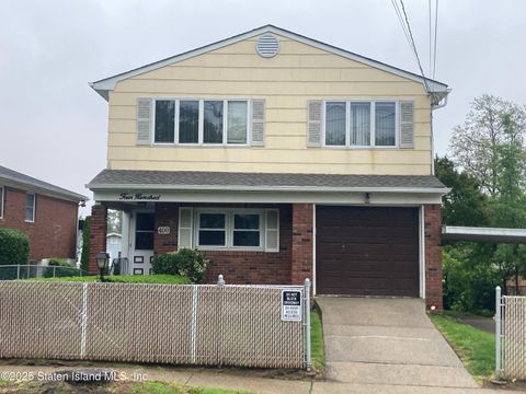 Photo of 400 Durant Avenue, Staten Island, NY 10308 (MLS # 2502932)