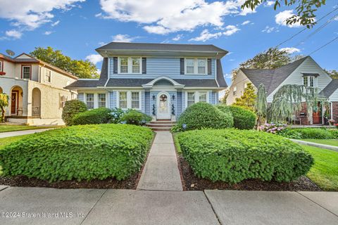 Photo of 128 Hart Boulevard, Staten Island, NY 10301 (MLS # 2403777)