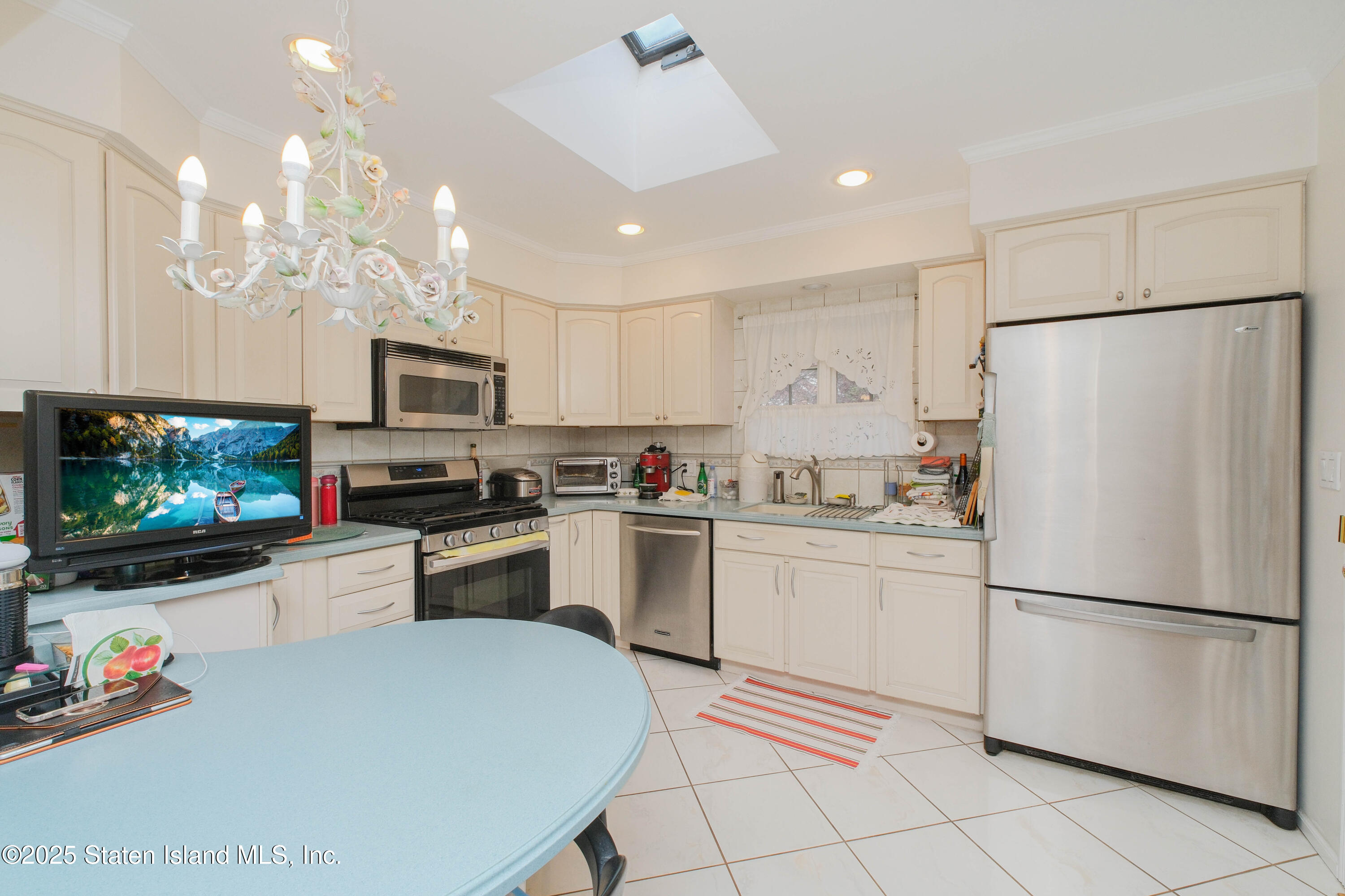 28 Devon Place, Staten Island, New York image 14