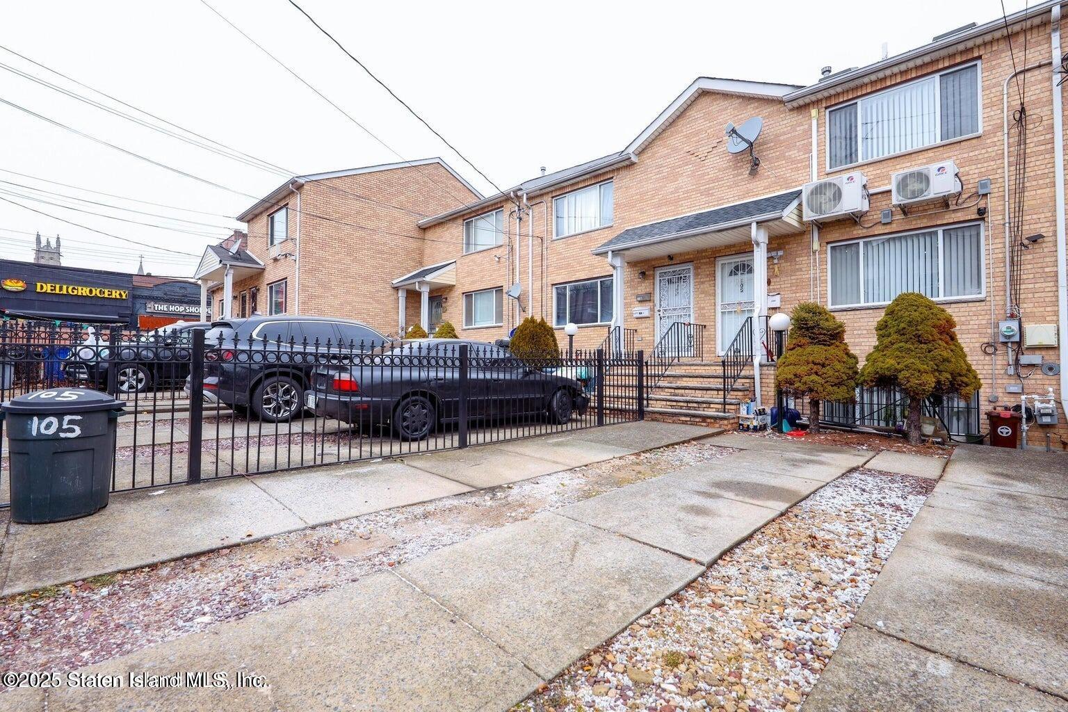 105 Beach Street, Staten Island, New York image 2