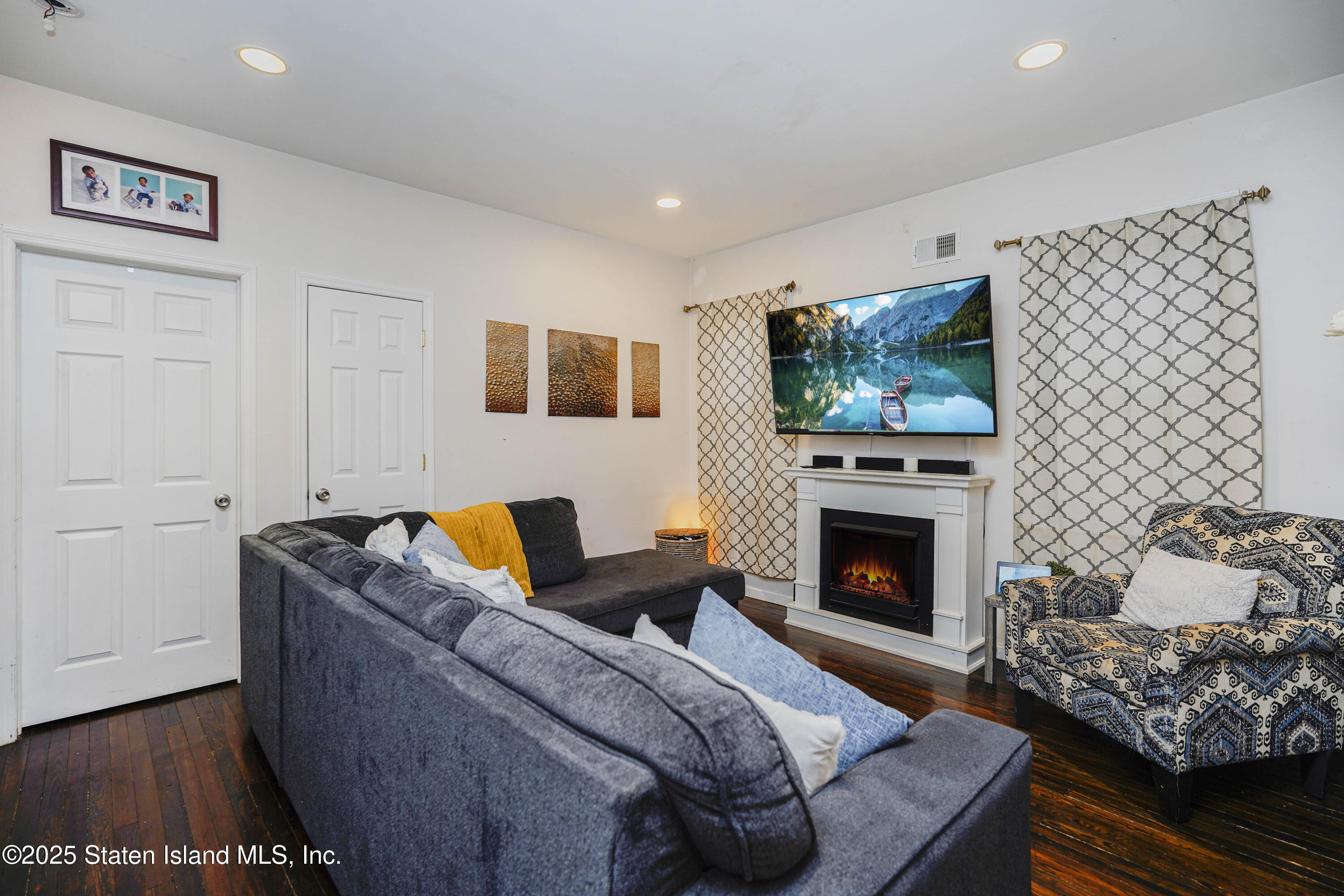 20 Van Tuyl Street, Staten Island, New York image 24