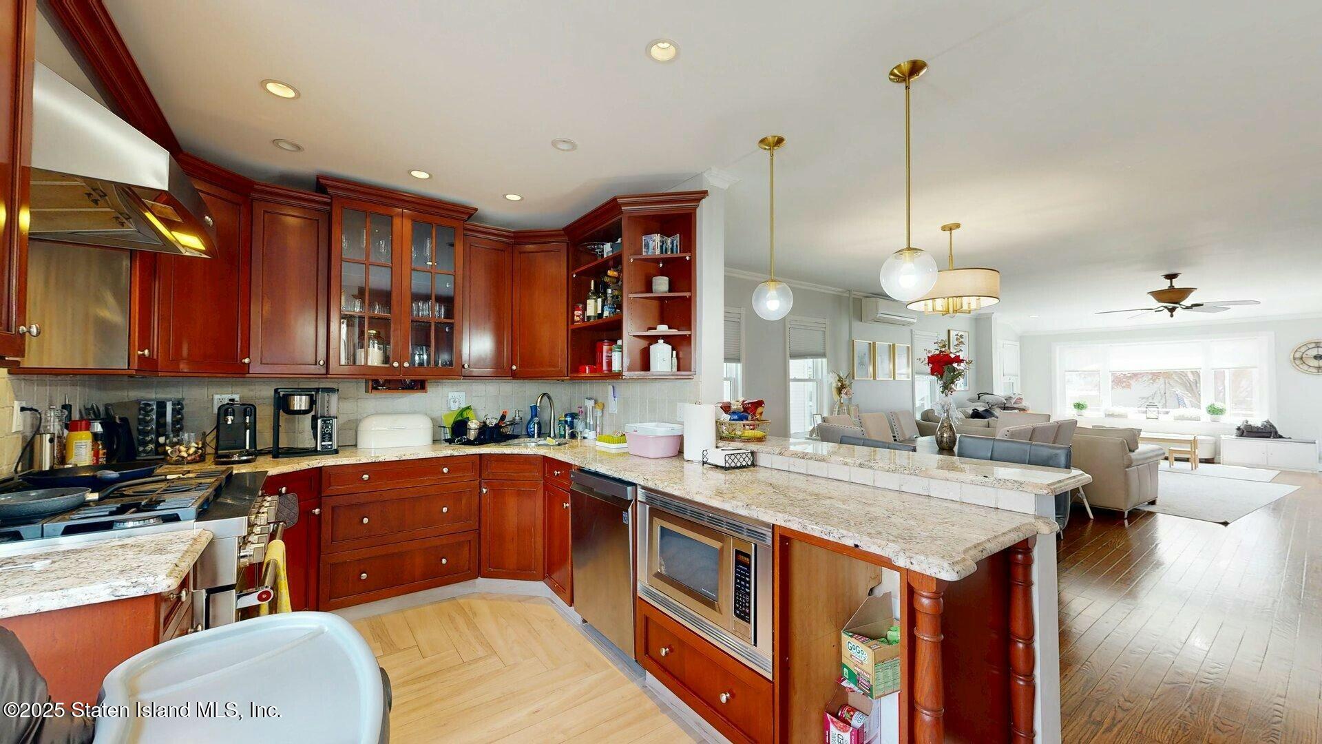 53 Raritan Ave Ave, Staten Island, New York image 18
