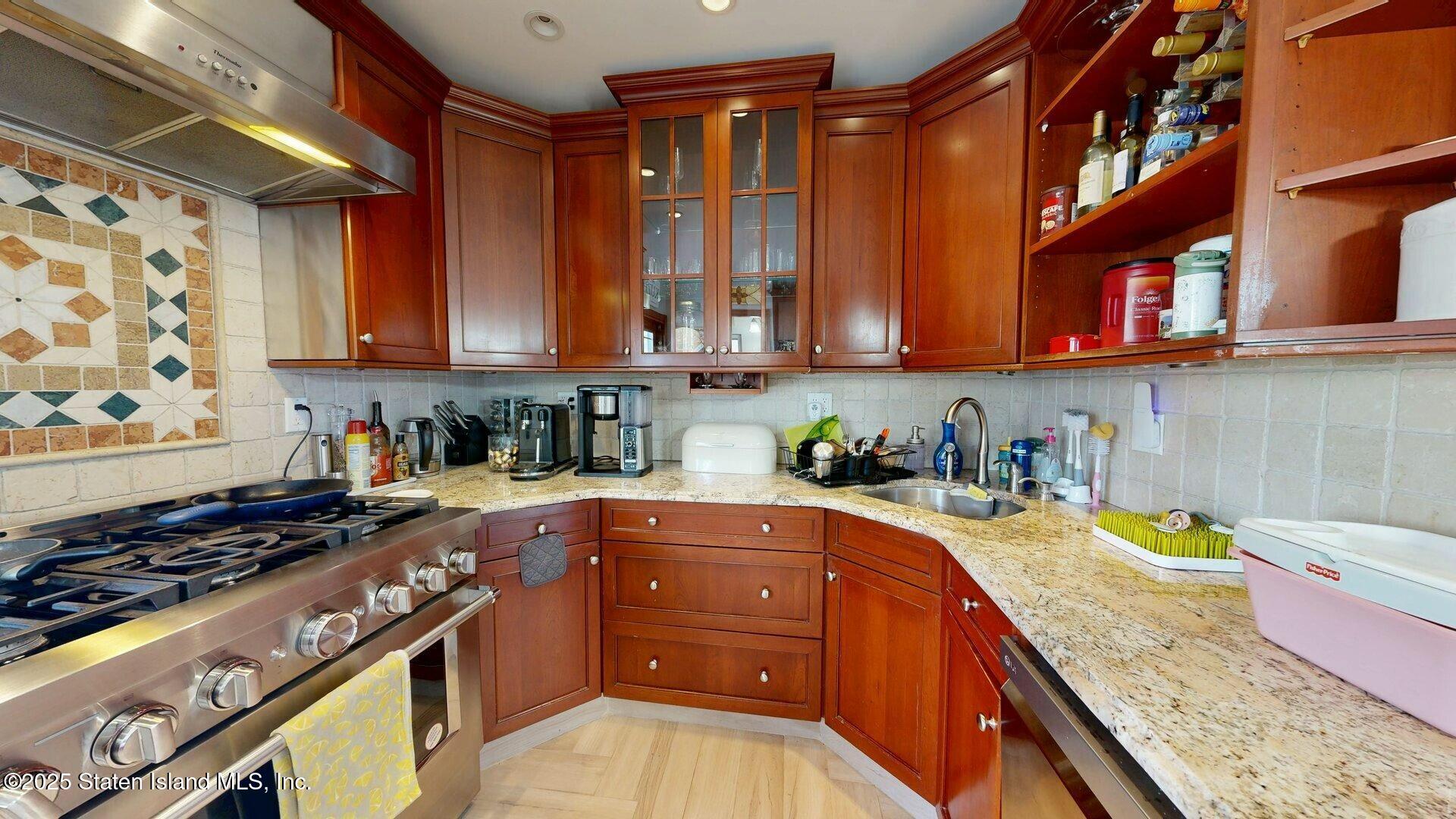 53 Raritan Ave Ave, Staten Island, New York image 16