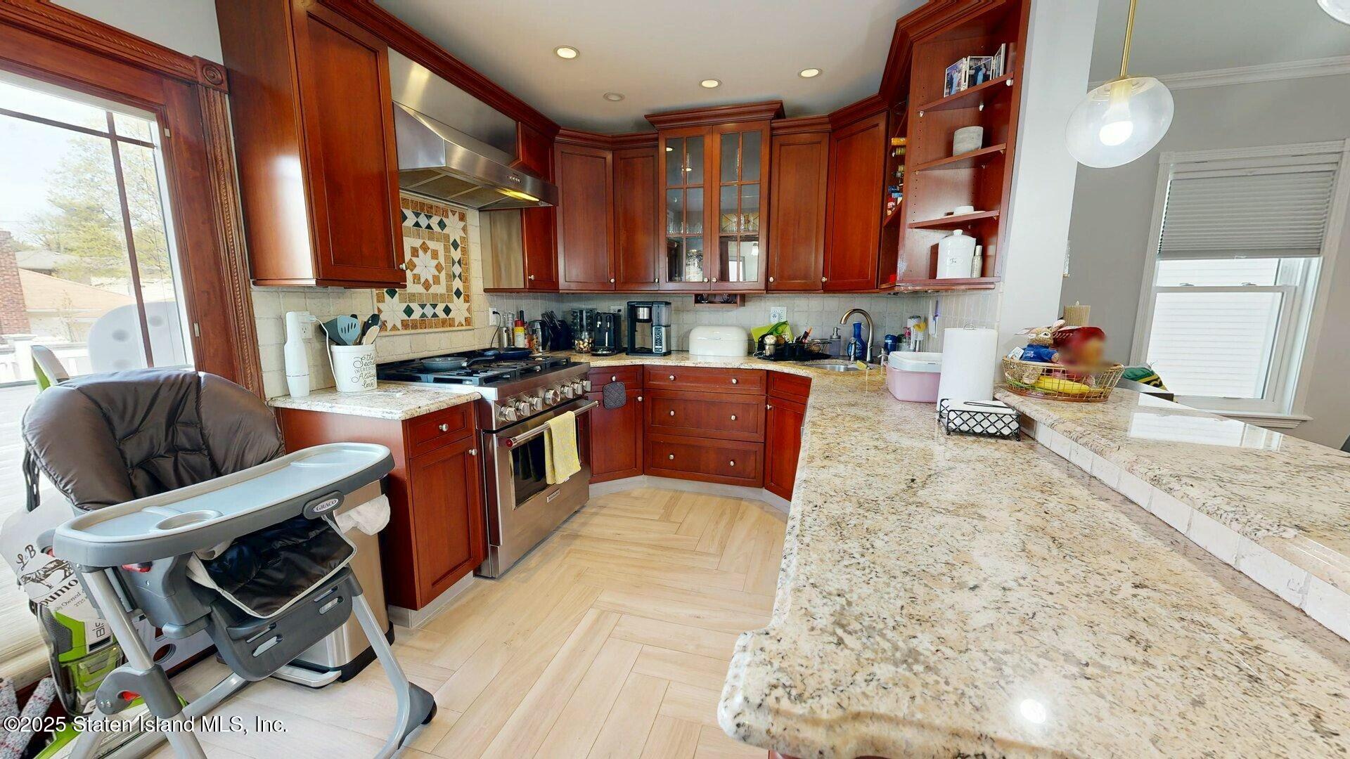 53 Raritan Ave Ave, Staten Island, New York image 15
