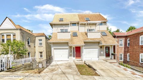 Photo of 41 Chester Place, Staten Island, NY 10304 (MLS # 1162689)