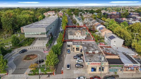 Photo of 964 Richmond Avenue, Staten Island, NY 10314 (MLS # 2406560)