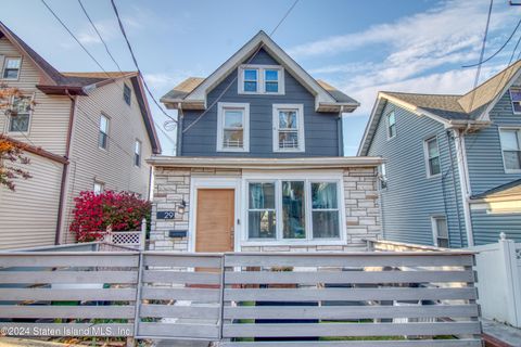 Photo of 29 Edgar Terrace, Staten Island, NY 10301 (MLS # 2406236)